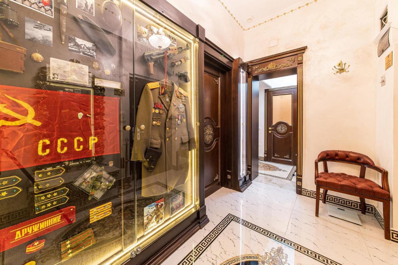 בוקרשט Private Museum Apartment With Antique Decor מראה חיצוני תמונה