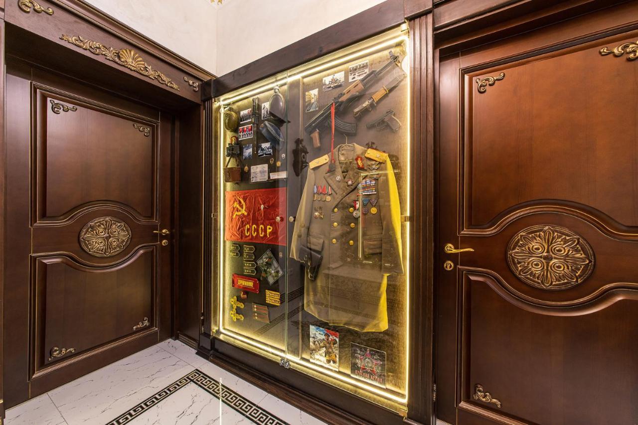 בוקרשט Private Museum Apartment With Antique Decor מראה חיצוני תמונה