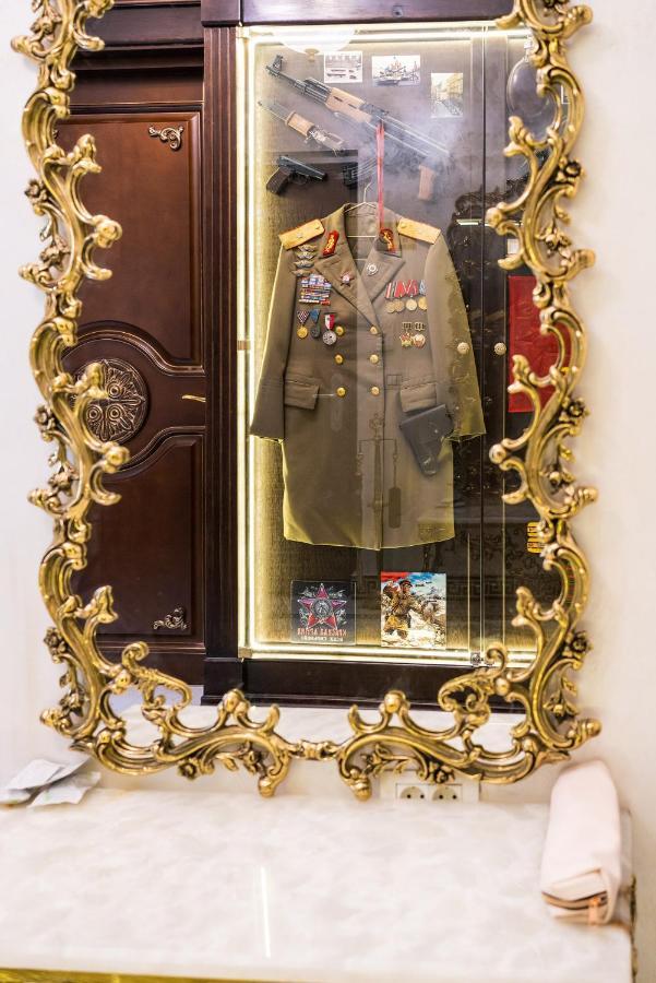 בוקרשט Private Museum Apartment With Antique Decor מראה חיצוני תמונה